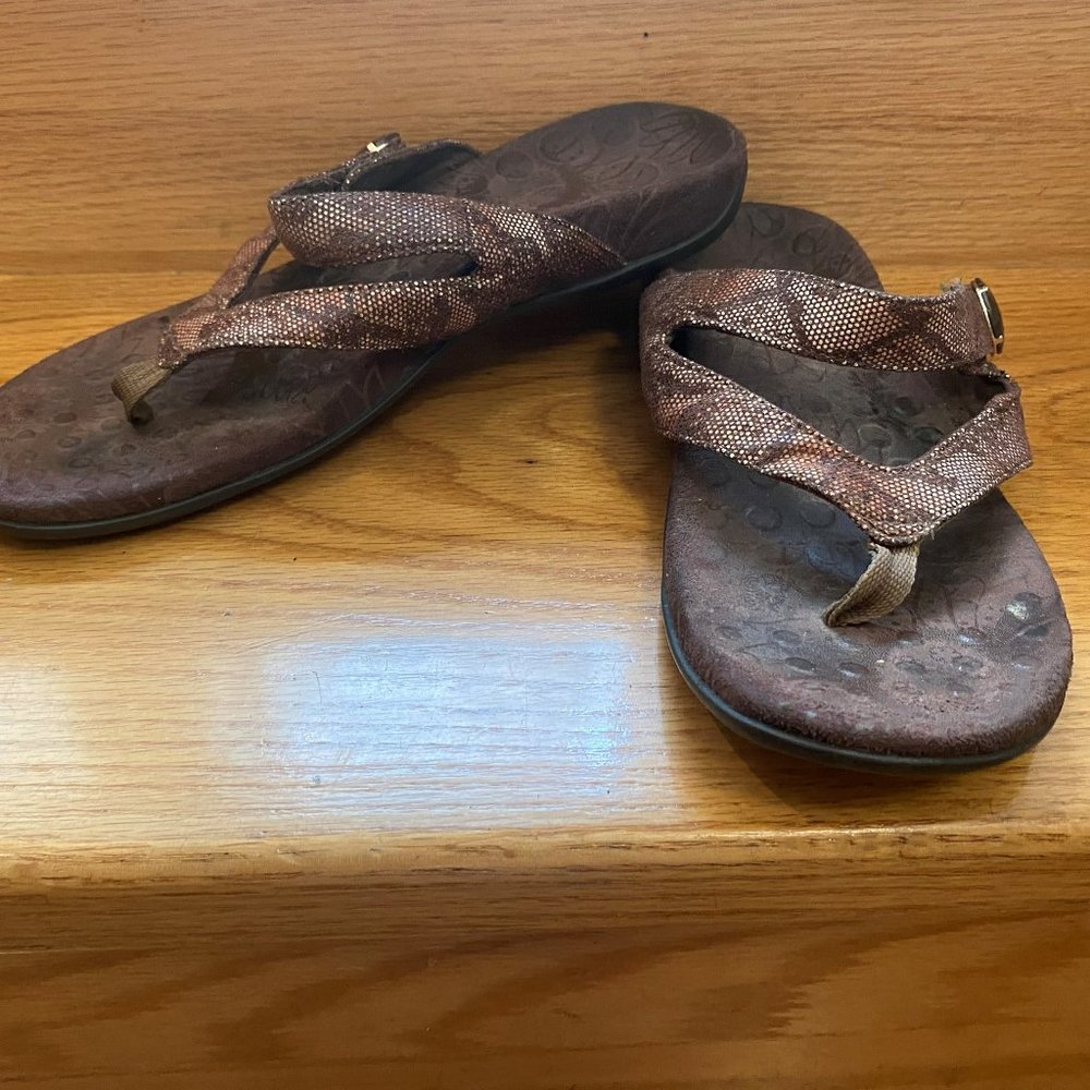 Vionic Orthoheel Flip Flops With Adjustable Velcr… - image 4